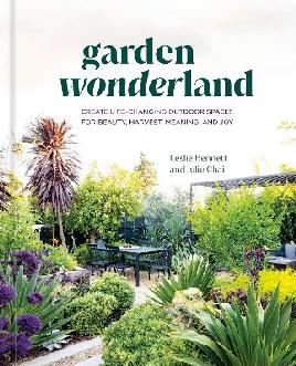 "Garden Wonderland" by Bennett, Leslie, 1978-